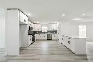 3853 Wentworth St, Houston, TX 77004 - Photo 10