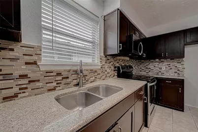 10322 Clarktower Lane, Sugar Land, TX 77498 - Photo 10