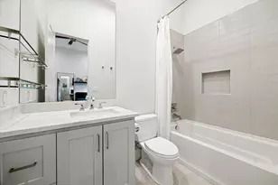2434 Nantucket Dr, Houston, TX 77057 - Photo 30