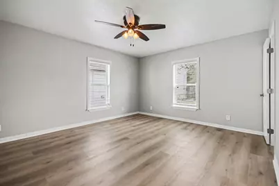 4805 Alamo Drive, Galveston, TX 77551 - Photo 20