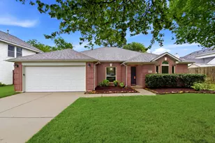 30626 Country Meadows Dr, Tomball, TX 77375 - Photo 2