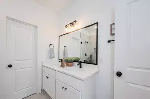 9433 Pembrook St, Houston, TX 77016 - Photo 10