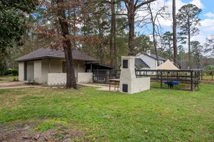 15585 Bedford Ln, Conroe, TX 77384 - Photo 42