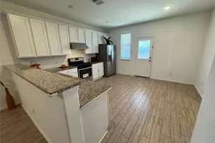 31303 Whitfield Ct, Fulshear, TX 77441 - Photo 8