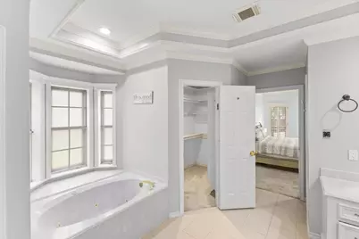 5611 Garden Point Drive, Kingwood, TX 77345 - Photo 32