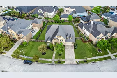 13918 Majestic Spring Lane, Humble, TX 77396 - Photo 2