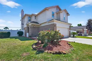 8014 Royalwood Dr, Houston, TX 77049 - Photo 2