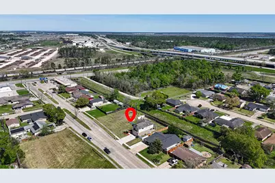 8014 Royalwood Drive, Houston, TX 77049 - Photo 36