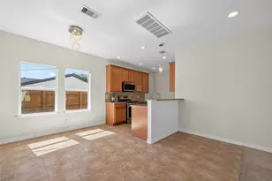 8014 Royalwood Dr, Houston, TX 77049 - Photo 8