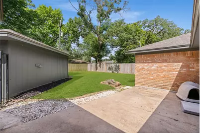 109 Tamarisk Trail, Lake Jackson, TX 77566 - Photo 20