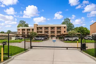 15575 Marina Dr, Conroe, TX 77356 - Photo 2