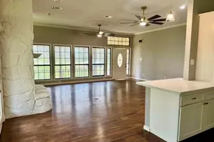 327 County Rd 735, Angleton, TX 77515 - Photo 6