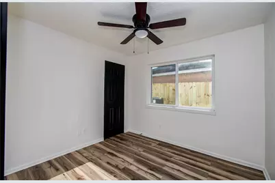 17114 Barcelona Drive, Friendswood, TX 77546 - Photo 20