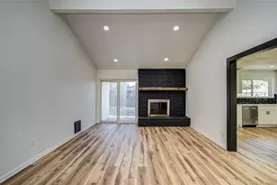 17114 Barcelona Dr, Friendswood, TX 77546 - Photo 4