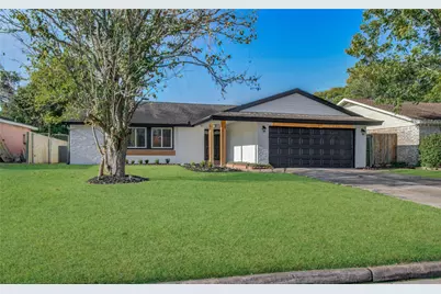 17114 Barcelona Drive, Friendswood, TX 77546 - Photo 2