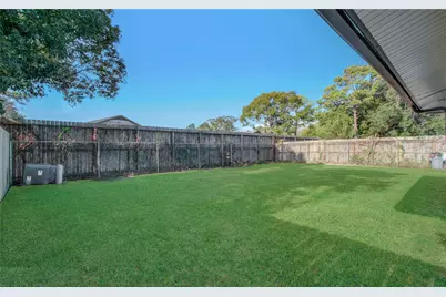 17114 Barcelona Drive, Friendswood, TX 77546 - Photo 30