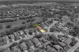 2900 Broadmoor Dr, Bryan, TX 77802 - Photo 2