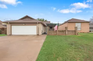 2900 Broadmoor Dr, Bryan, TX 77802 - Photo 1