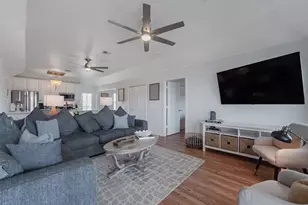 22811 Miramar St, Galveston, TX 77554 - Photo 6