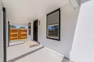 9201 Klondike St, Houston, TX 77075 - Photo 6