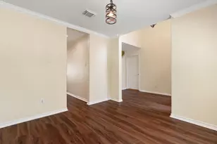 27 N Queenscliff Cir, The Woodlands, TX 77382 - Photo 4