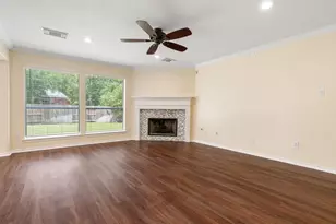 27 N Queenscliff Cir, The Woodlands, TX 77382 - Photo 6