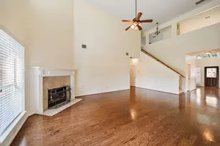 8402 Hunters Village Dr, Humble, TX 77346 - Photo 4
