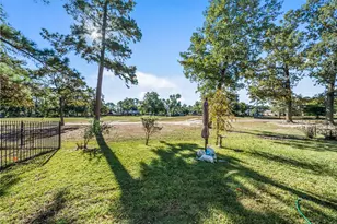 8402 Hunters Village Dr, Humble, TX 77346 - Photo 34