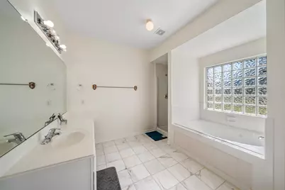 8402 Hunters Village Drive, Humble, TX 77346 - Photo 4