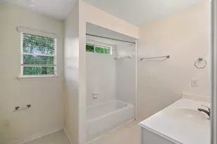 8402 Hunters Village Dr, Humble, TX 77346 - Photo 12