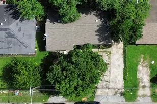 707 E 40th 1/2 St, Houston, TX 77022 - Photo 10