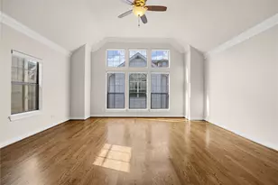 2915 Clinton Dr, Houston, TX 77020 - Photo 2