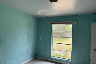 1015 N Liberty St, El Campo, TX 77437 - Photo 4