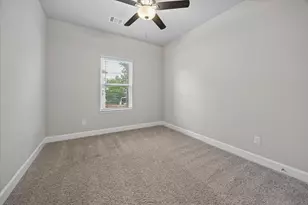 1135 Aurora St, Houston, TX 77009 - Photo 16