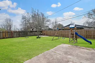 522 Hollyvale Dr, Houston, TX 77060 - Photo 20