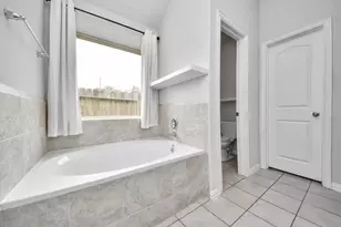 1206 Portimao Ct, Crosby, TX 77532 - Photo 10