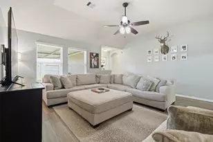 1202 Quarterhorse Dr, Alvin, TX 77511 - Photo 12