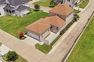 12 Gentry Ln, Galveston, TX 77554 - Photo 28