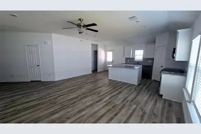 10481 Sugar Mill Dr, Conroe, TX 77306 - Photo 6