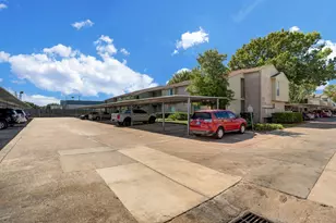 700 Thicket Ln, Houston, TX 77079 - Photo 16