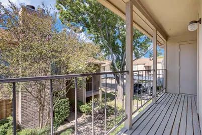700 Thicket Lane #1004, Houston, TX 77079 - Photo 14