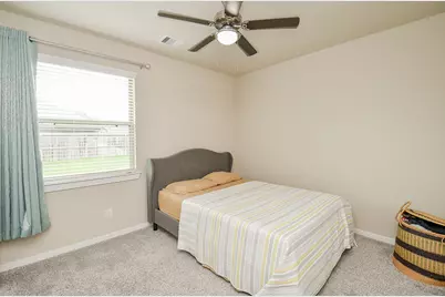 6807 Vista Ledge Drive, Baytown, TX 77521 - Photo 16