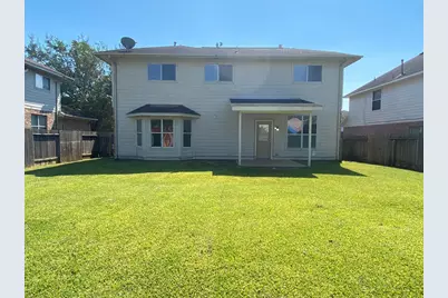 907 Christopher, Baytown, TX 77521 - Photo 20