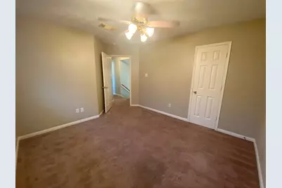 907 Christopher, Baytown, TX 77521 - Photo 10