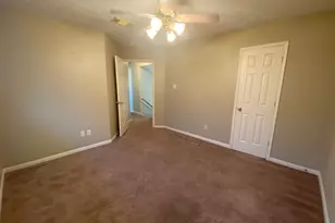 907 Christopher, Baytown, TX 77521 - Photo 10