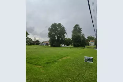 9 Northridge Drive, Baytown, TX 77521 - Photo 4