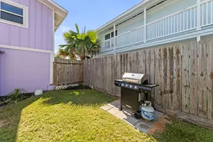 4021 Las Palmas St, Galveston, TX 77554 - Photo 46