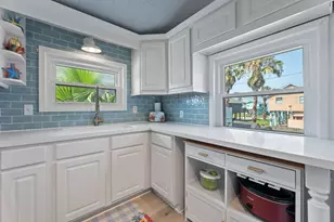 4021 Las Palmas St, Galveston, TX 77554 - Photo 20