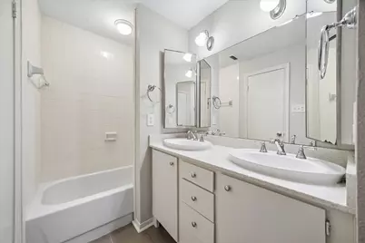 718 Bering Drive #B, Houston, TX 77057 - Photo 16