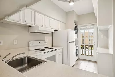 718 Bering Drive #B, Houston, TX 77057 - Photo 8